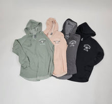 Load image into Gallery viewer, Gator’s Women’s Wave Wash Pullover