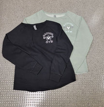 Load image into Gallery viewer, Gator’s Women’s Wave Wash Crewneck