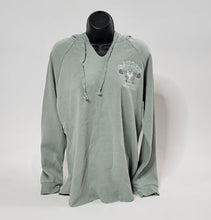 Load image into Gallery viewer, Gator’s Women’s Wave Wash Pullover